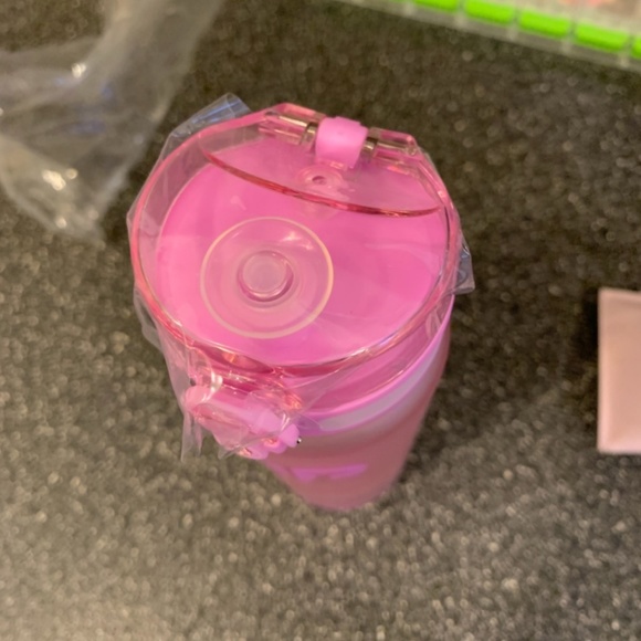 Embrava Sports Bottle - Picture 3 of 4